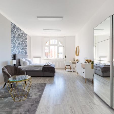 Designer Apartment On The Budapest Broadway With 2Br And Ac מראה חיצוני תמונה